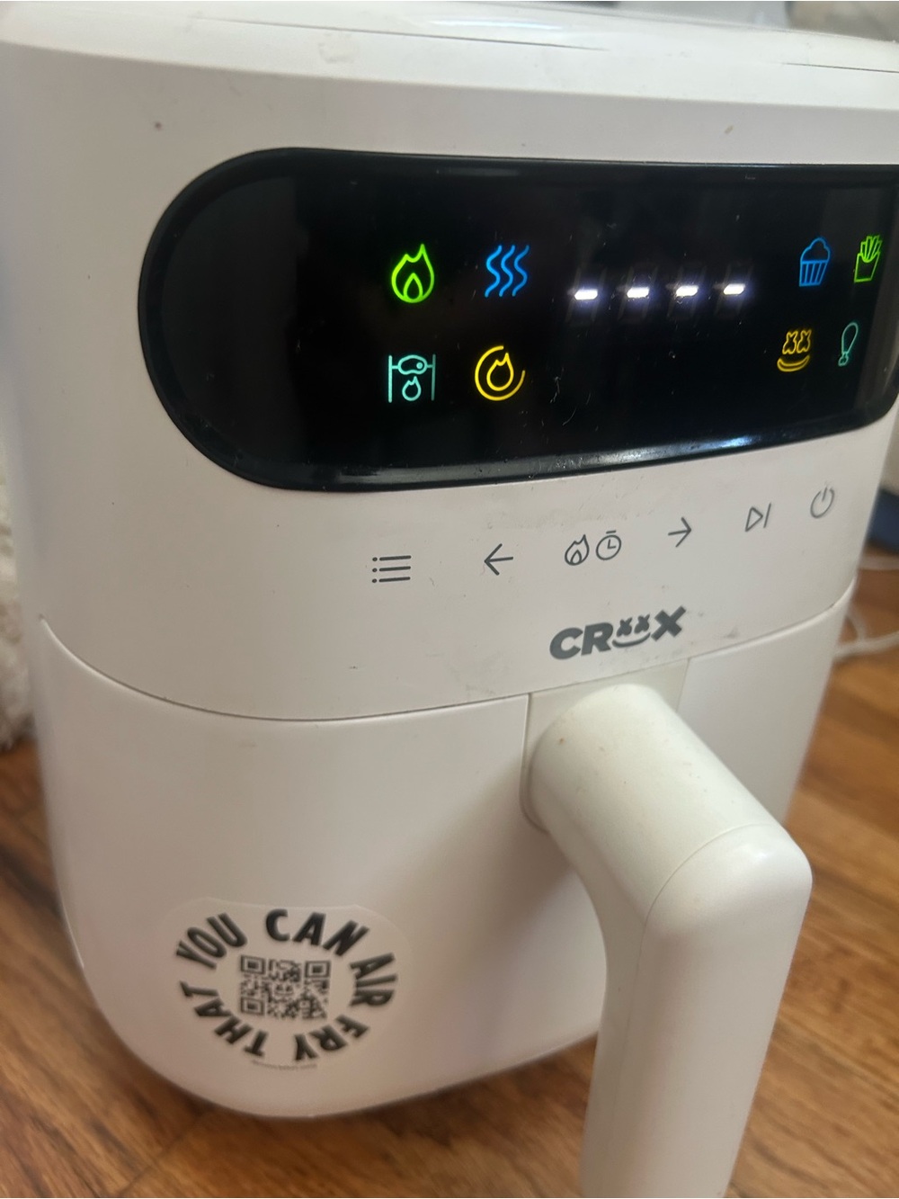 CRUX White Digital Air Fryer 3.0 QT Touch Screen
